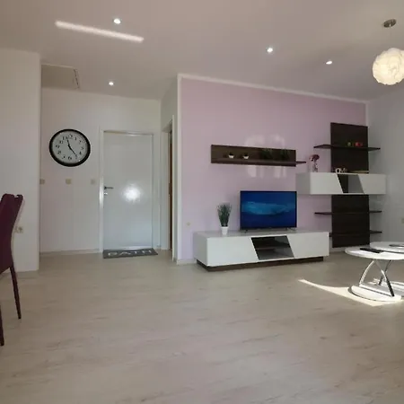 Holiday home Melisa Mit Salzwasserpool In Porec